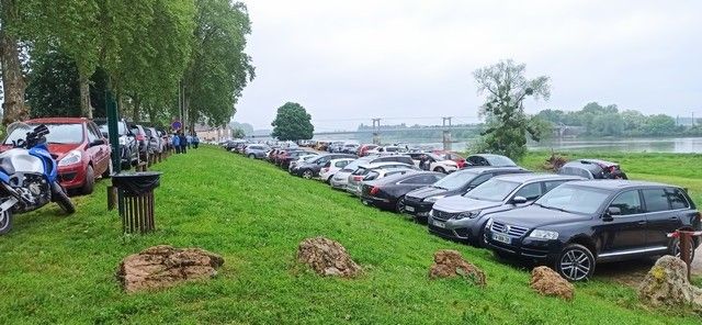 vide grenier 4 mai 2025 (11).jpg